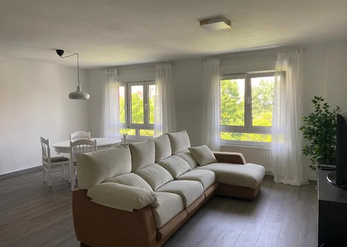 173a Amplio Moderno By R2r Consulting דירה גיחון